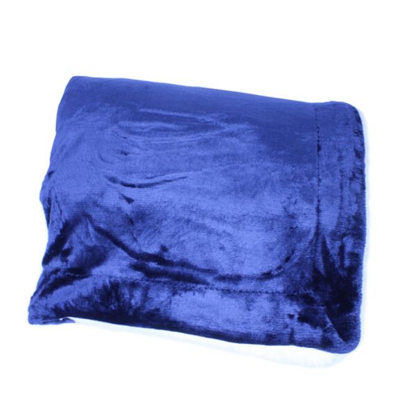 Challenger Lambswool Throw Thumbnail